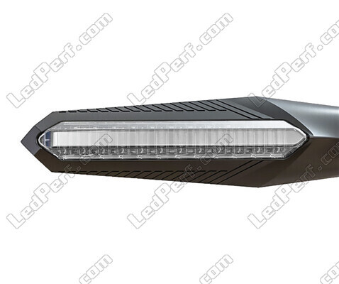 Vue avant Clignotants dynamiques LED + feux stop pour Aprilia Dorsoduro 900