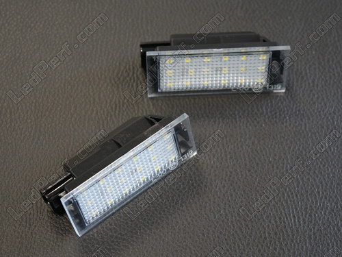 Comment changer les ampoules d'éclairage avant Renault Clio 3
