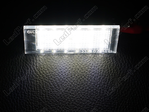 Pack d'ampoules LED plaque d'immatriculation pour RENAULT CLIO III (BR0/1,  CR0/1)