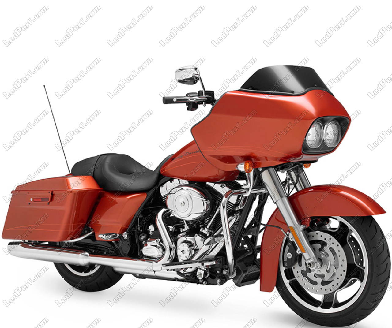 Phares LED longue portée + antibrouillard de Harley-Davidson Rocker 1584
