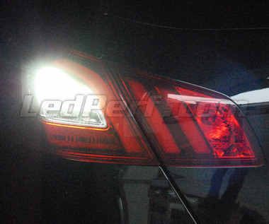 1 ampoule à LED pour le feu de recul Peugeot